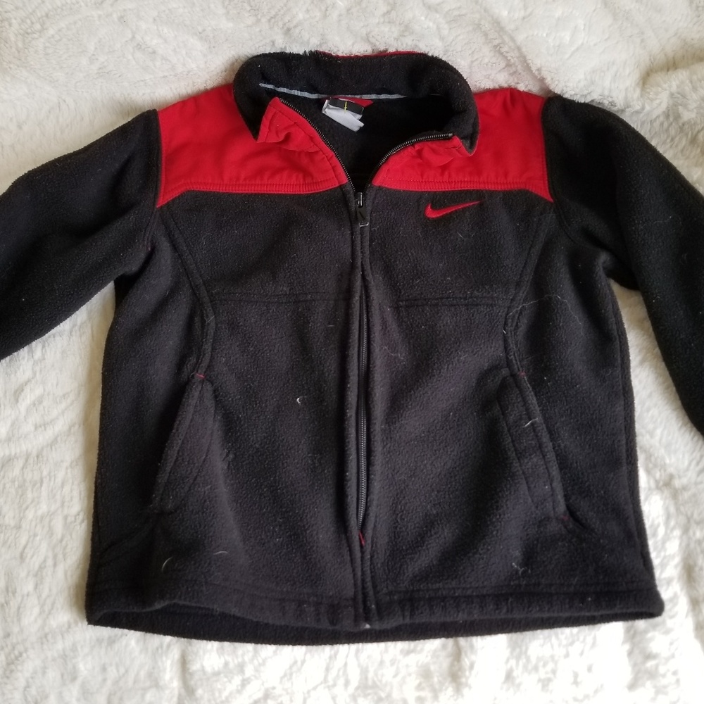 Nike boys fleese fall jacket.